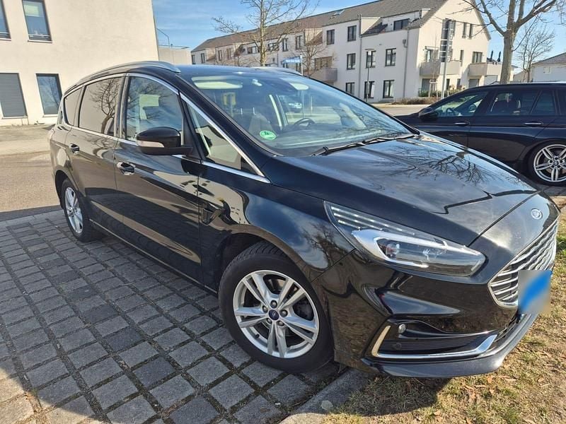 Gebraucht Ford S-MAX Titanium 150 PS (110 kW) 2021 Schwarz Van / Kleinbus