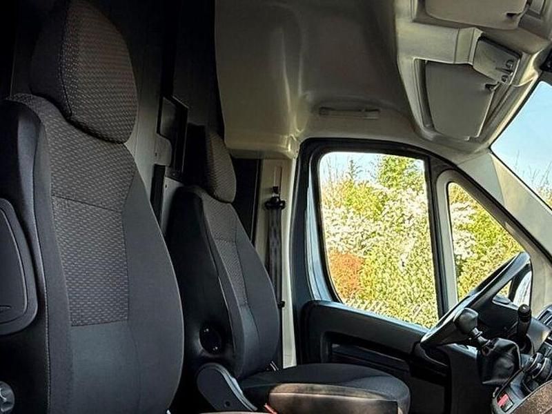 Gebraucht Opel Movano Selection 140 PS (102 kW) 2023 Grau Van