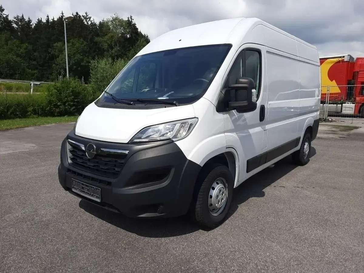 Gebraucht Opel Movano Edition 140 PS (102 kW) 2023 Casabl/arctic/eisweiss/kaolin Van