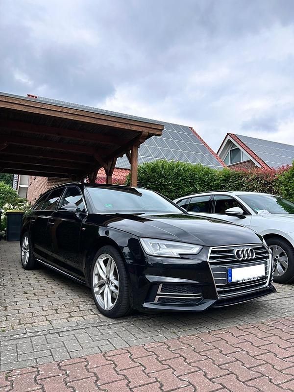 Schwarz Gebraucht 2016 Audi A4 S-Line Kombi | 17.950 € (Fairer Preis) - Bild 1/4