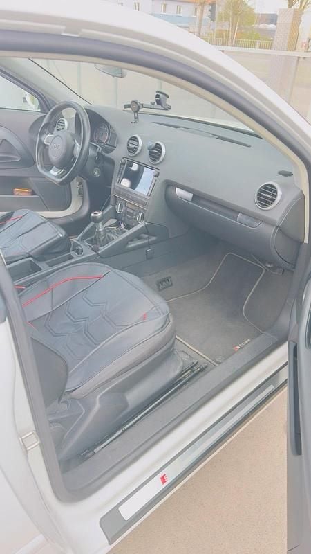 Gebraucht Audi A3 S-Line 105 PS (77 kW) 2010 Weiß Kleinwagen