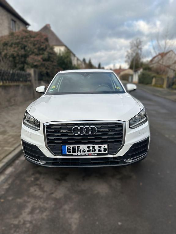 Gebraucht Audi Q2 Ambiente 116 PS (85 kW) 2017 Weiß SUV