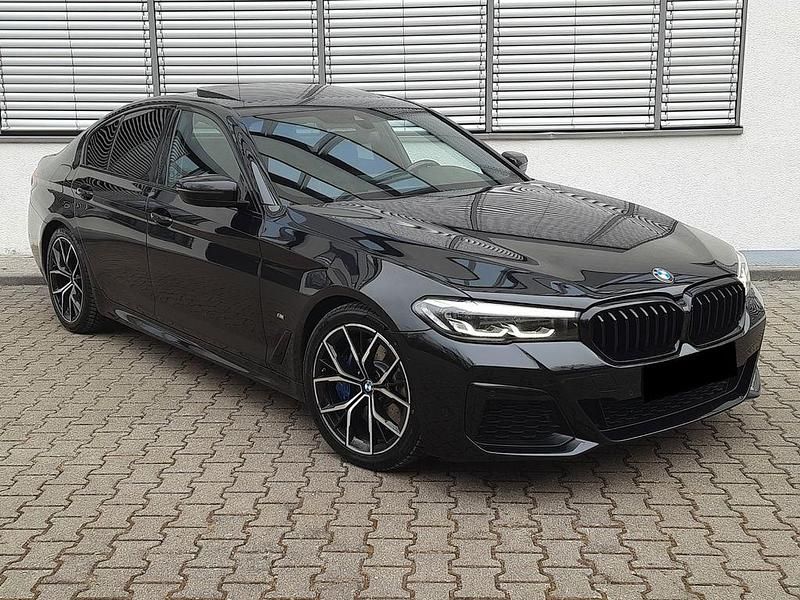 Gebraucht BMW 530 Sport Line 286 PS (210 kW) 2021 Liquid black Limousine