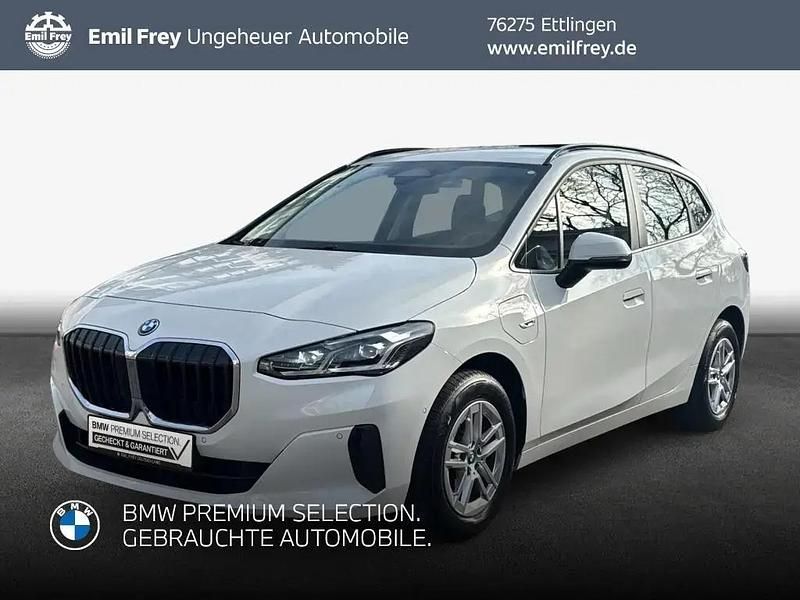 Weiß Gebraucht 2022 BMW 225 Kombi | 25.990 € - Bild 1/3