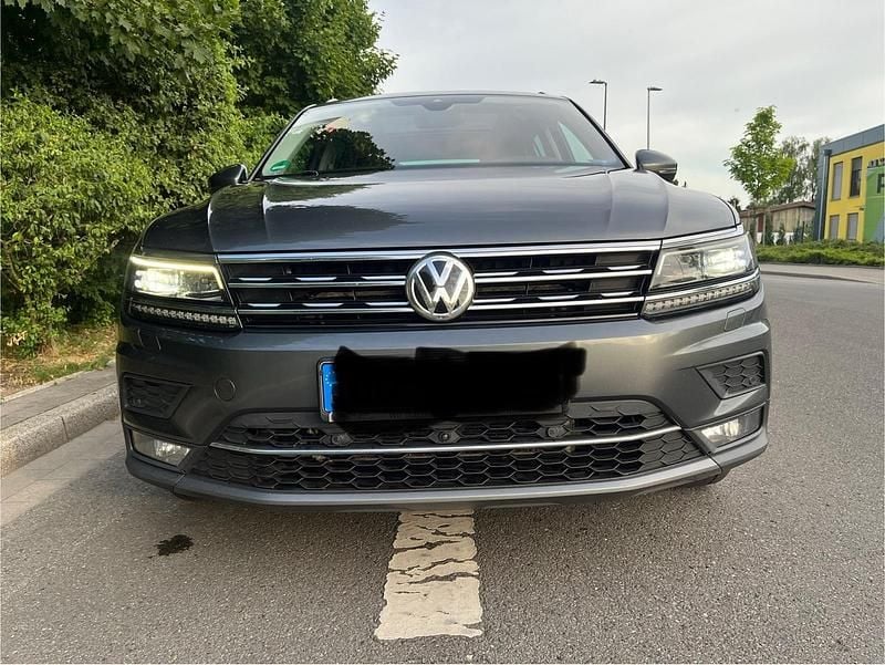Gebraucht VW Tiguan Highline 239 PS (175 kW) 2019 Grau SUV