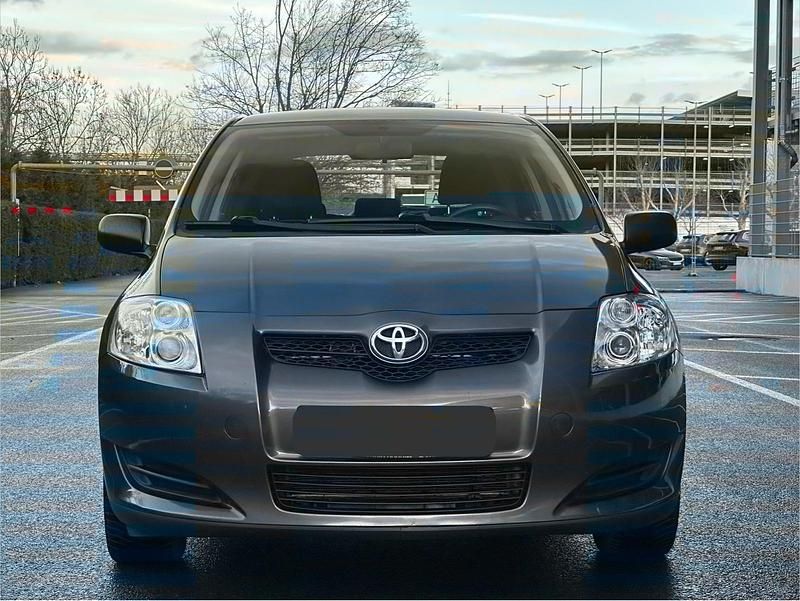 Gebraucht Toyota Auris 101 PS (74 kW) 2010 Grau Kleinwagen