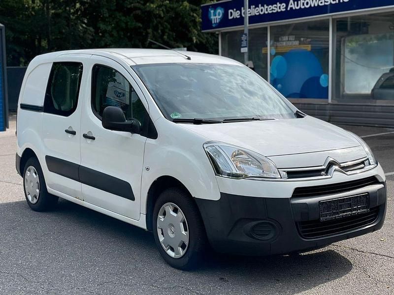 Gebraucht Citroën Berlingo 98 PS (72 kW) 2012 Weiß Van / Kleinbus