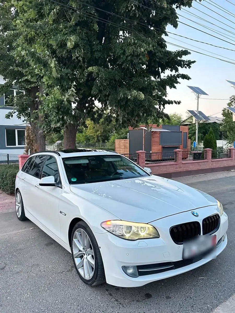 Gebraucht BMW 530 245 PS (180 kW) 2011 Weiß Kombi
