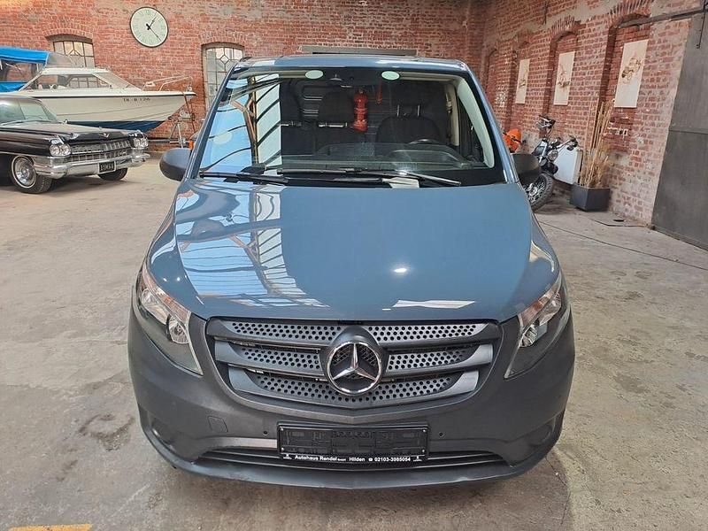 Gebraucht Mercedes Vito 102 PS (75 kW) 2020 Grau Van