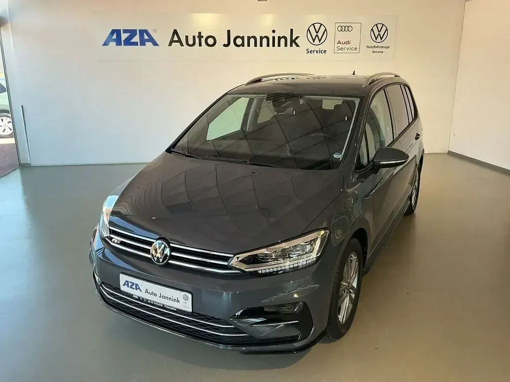 Neu VW Touran Comfortline 150 PS (110 kW) 2026 Grau Van / Kleinbus