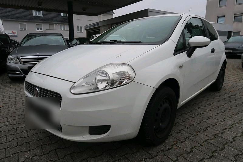 Gebraucht Fiat Punto 65 PS (47 kW) 2009 Weiß Kleinwagen