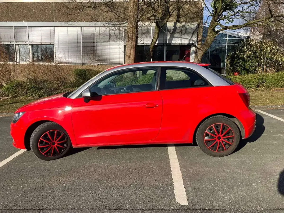 Occasion Audi A1 Attraction 86 ch (63 kW) 2011 Rouge Citadine