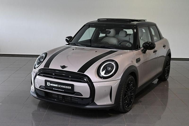 Grau rooftop grey metallic (metallic) Gebraucht 2023 Mini Cooper Kleinwagen | 26.750 € (Teuer) - Bild 1/4