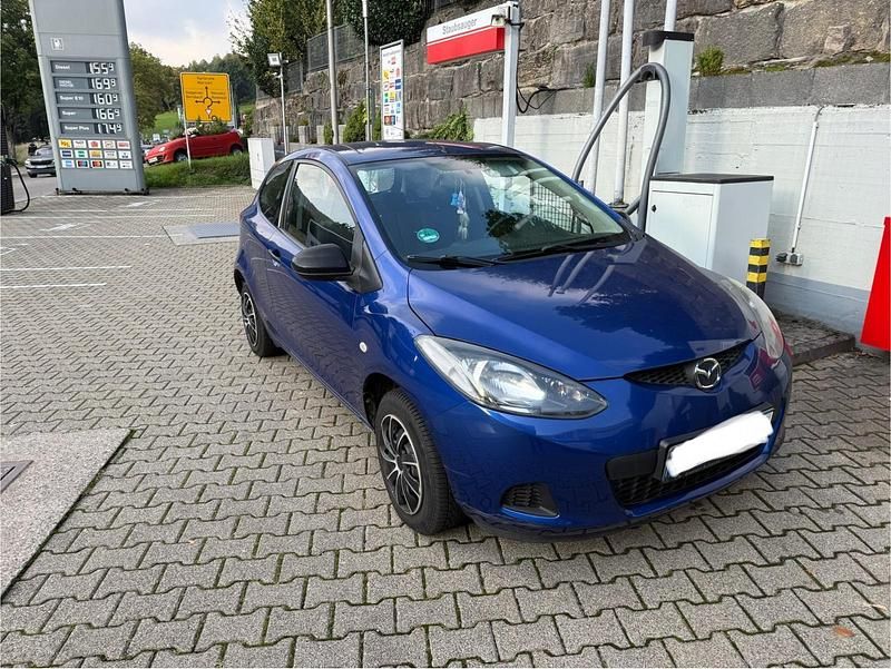 Blau Gebraucht 2009 Mazda 2 Inclusive Kleinwagen | 3.400 € (Guter Preis) - Bild 1/4