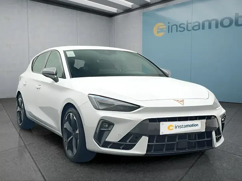Gebraucht Cupra Leon 150 PS (110 kW) 2025 Weiß Kleinwagen