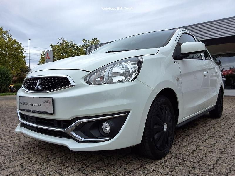 Weiß Gebraucht 2019 Mitsubishi Space Star Limousine | 4.980 € (Fairer Preis) - Bild 1/4