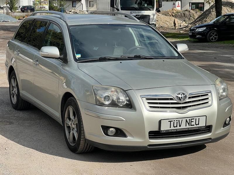 Gebraucht 2006 Toyota Avensis Kombi | 2.800 € (Fairer Preis) - Bild 1/4