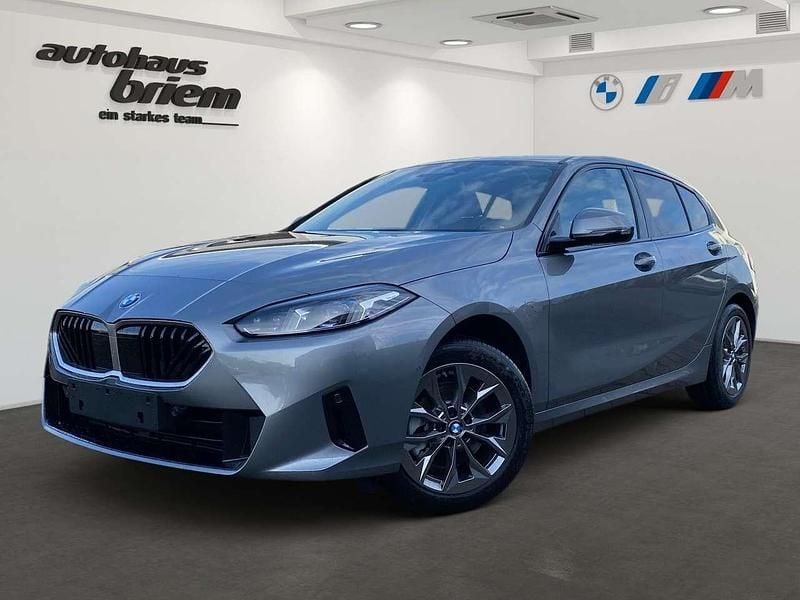 Neu BMW 120 170 PS (125 kW) 2025 Skyscraper grau metallic Kleinwagen