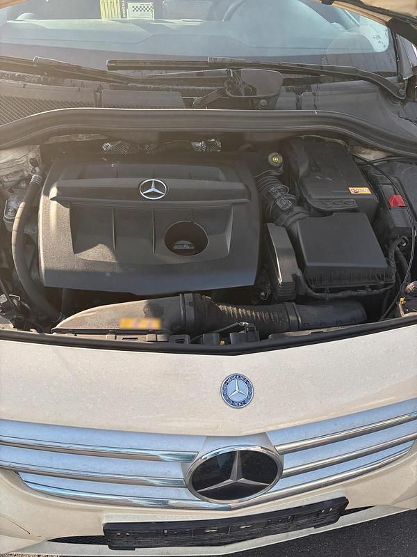 Gebraucht Mercedes B180 2014 Weiß Van / Kleinbus