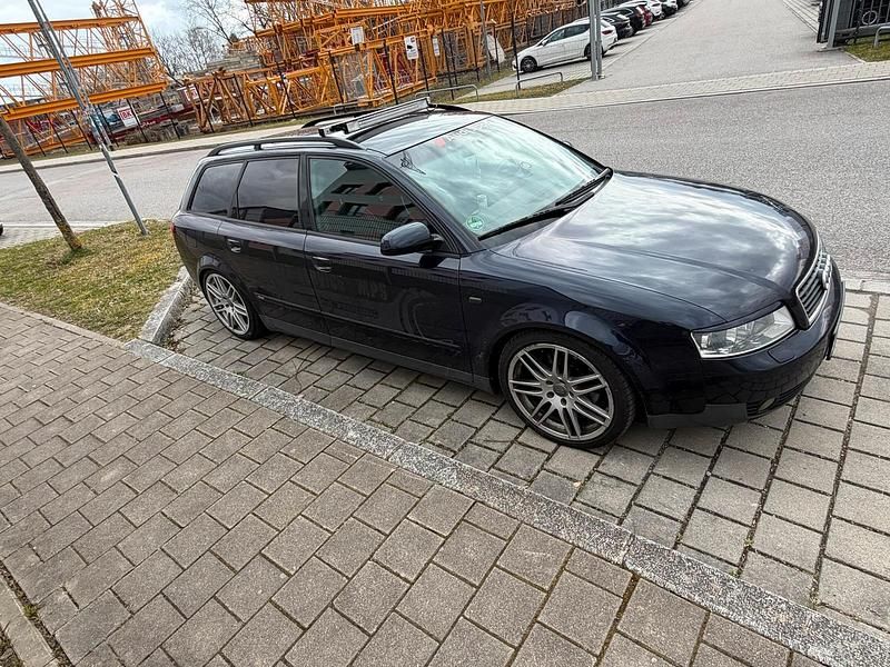 Gebraucht Audi A4 Basis 163 PS (119 kW) 2002 Kombi