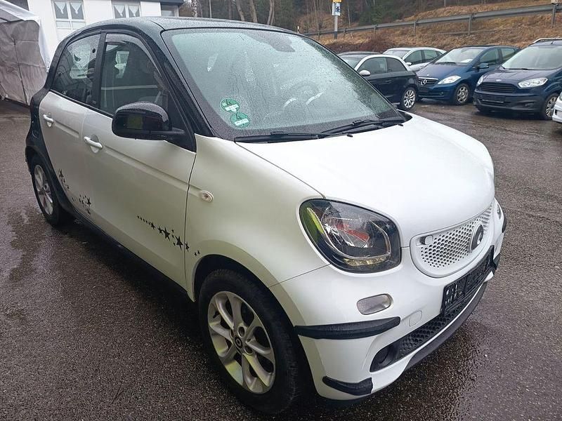 Gebraucht Smart ForFour Basis 71 PS (52 kW) 2015 Schwarz Kleinwagen