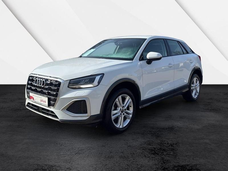 Gebraucht Audi Q2 Advanced Plus 116 PS (85 kW) 2022 Gletscherweiß metallic SUV