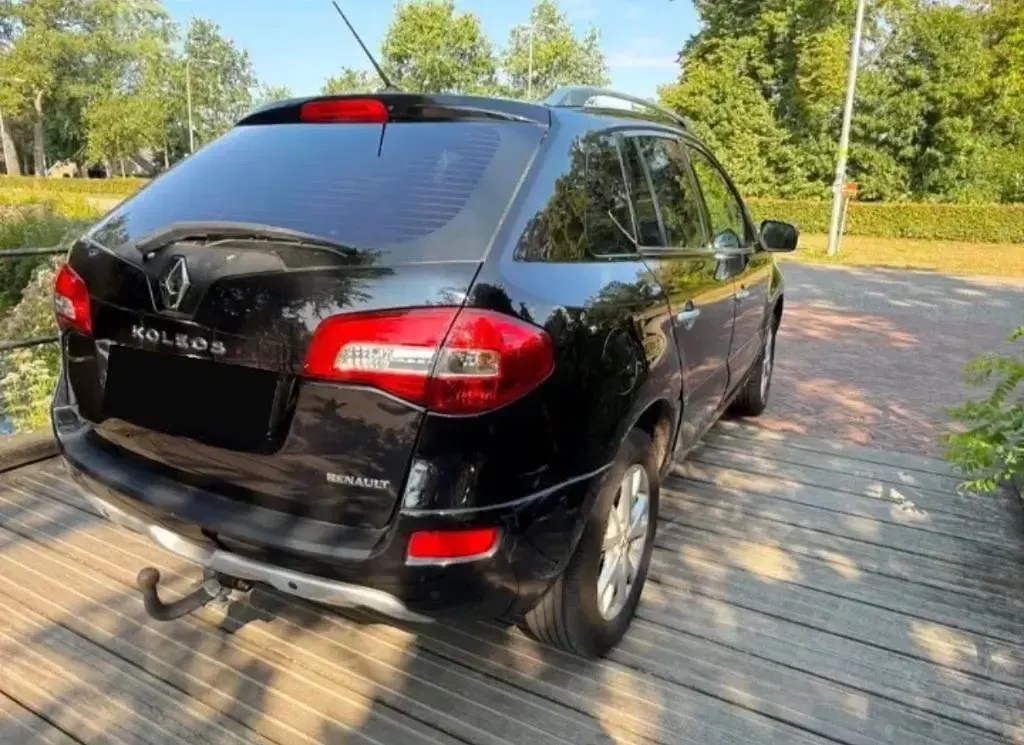Gebraucht Renault Koleos Dynamique 150 PS (110 kW) 2010 Schwarz SUV