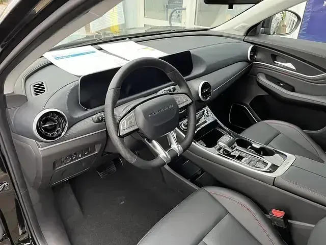 Gebraucht DFSK Forthing 5 177 PS (130 kW) 2025 Schwarz SUV