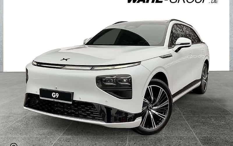 Weiß Gebraucht 2025 XPENG G9 AWD Performance SUV | 59.514 € (Superpreis) - Bild 1/4