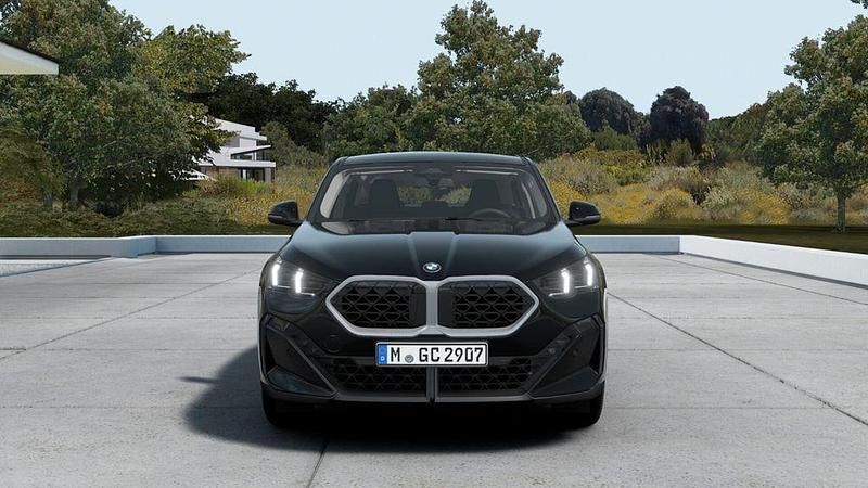 Neu BMW X2 163 PS (119 kW) 2026 Schwarz uni SUV