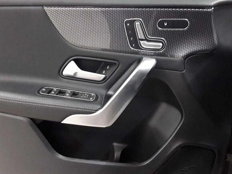 Gebraucht Mercedes A200 Progressive 150 PS (110 kW) 2021 Grau Limousine