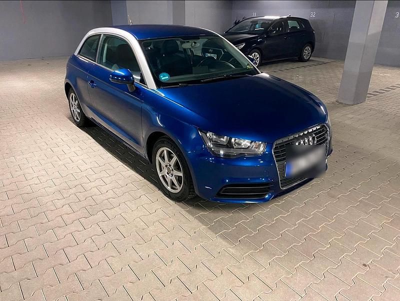 Gebraucht Audi A1 86 PS (63 kW) 2011 Blau Kleinwagen