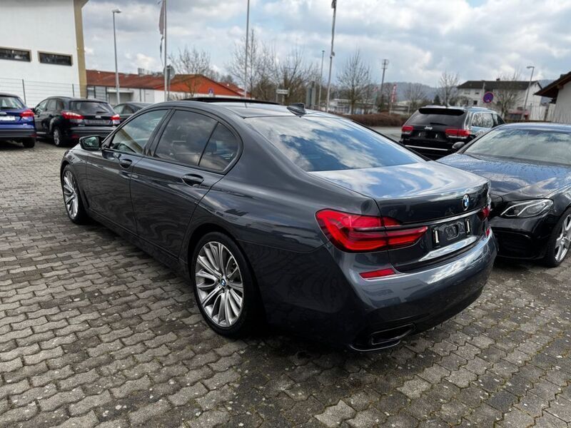 Gebraucht BMW 730 M Sport 265 PS (194 kW) 2017 Grau Limousine