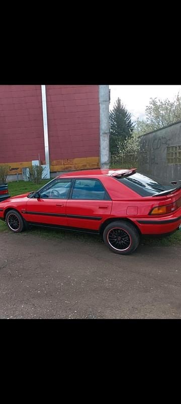 Gebraucht Mazda 323F 128 PS (94 kW) 1991 Rot Coupé