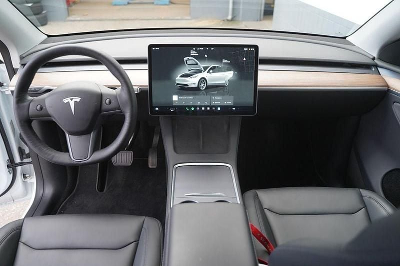 Gebraucht Tesla Model Y Long Range AWD 378 kW (514 PS) 2022 Weiß SUV