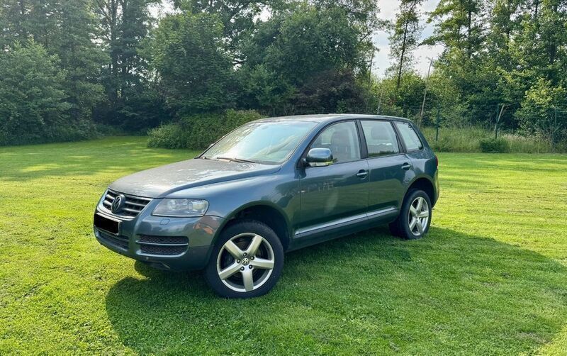 Grau Gebraucht 2006 VW Touareg SUV | 2.950 € (Guter Preis) - Bild 1/4