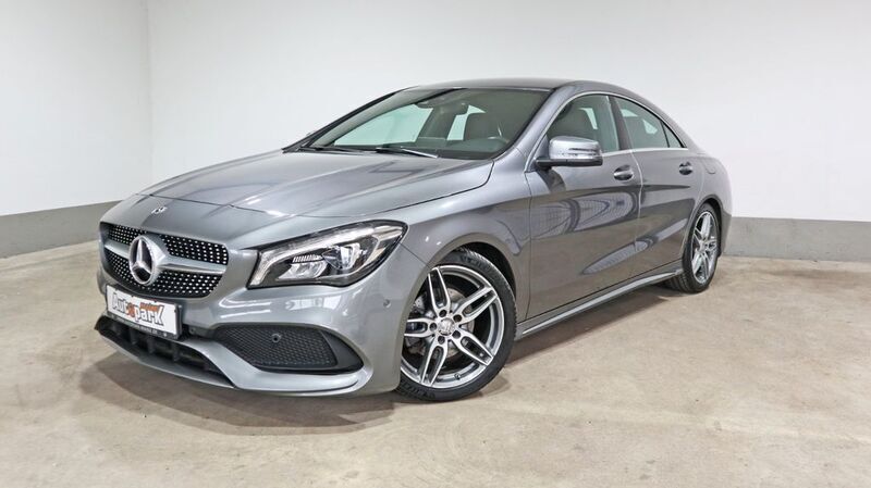 Grau Gebraucht 2018 Mercedes CLA180 AMG line Limousine | 19.000 € (Guter Preis) - Bild 1/3