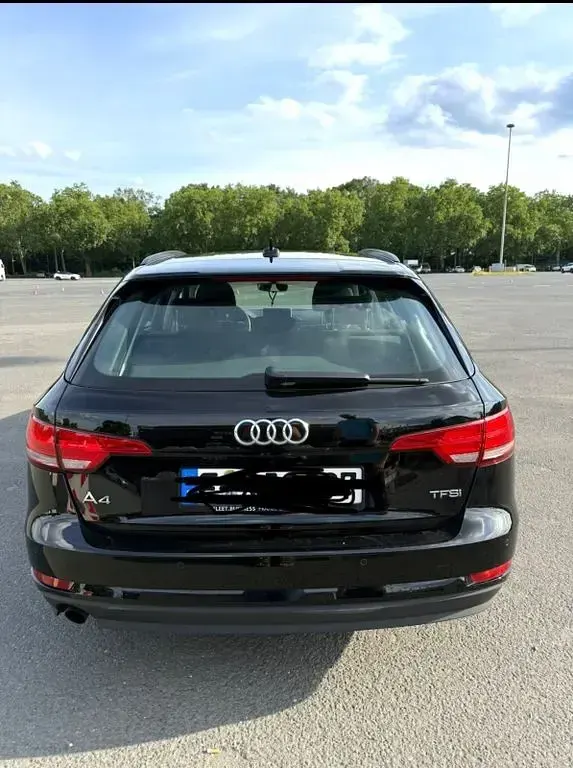 Gebraucht Audi A4 150 PS (110 kW) 2018 Schwarz Kombi