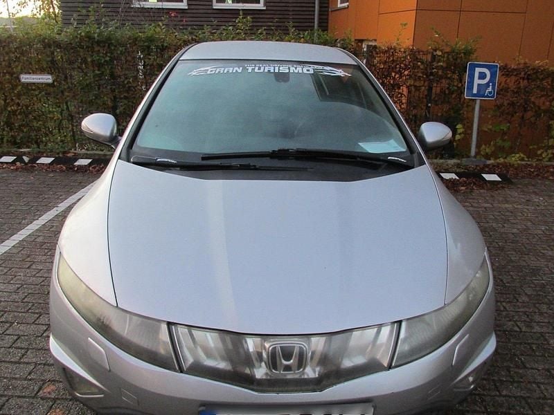 Gebraucht Honda Civic 140 PS (102 kW) 2007 Silber Limousine