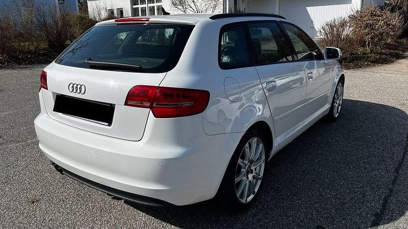 Gebraucht Audi A3 S-Line 170 PS (125 kW) 2011 Weiß Kleinwagen