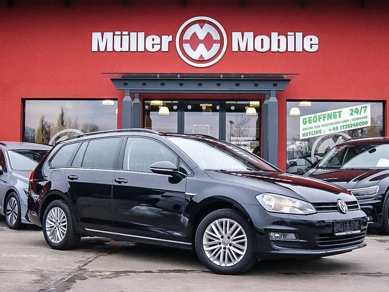 Deepblack perleffect (metallic) Gebraucht 2014 VW Golf VII Cup Kombi | 7.700 € (Etwas zu teuer) - Bild 1/4