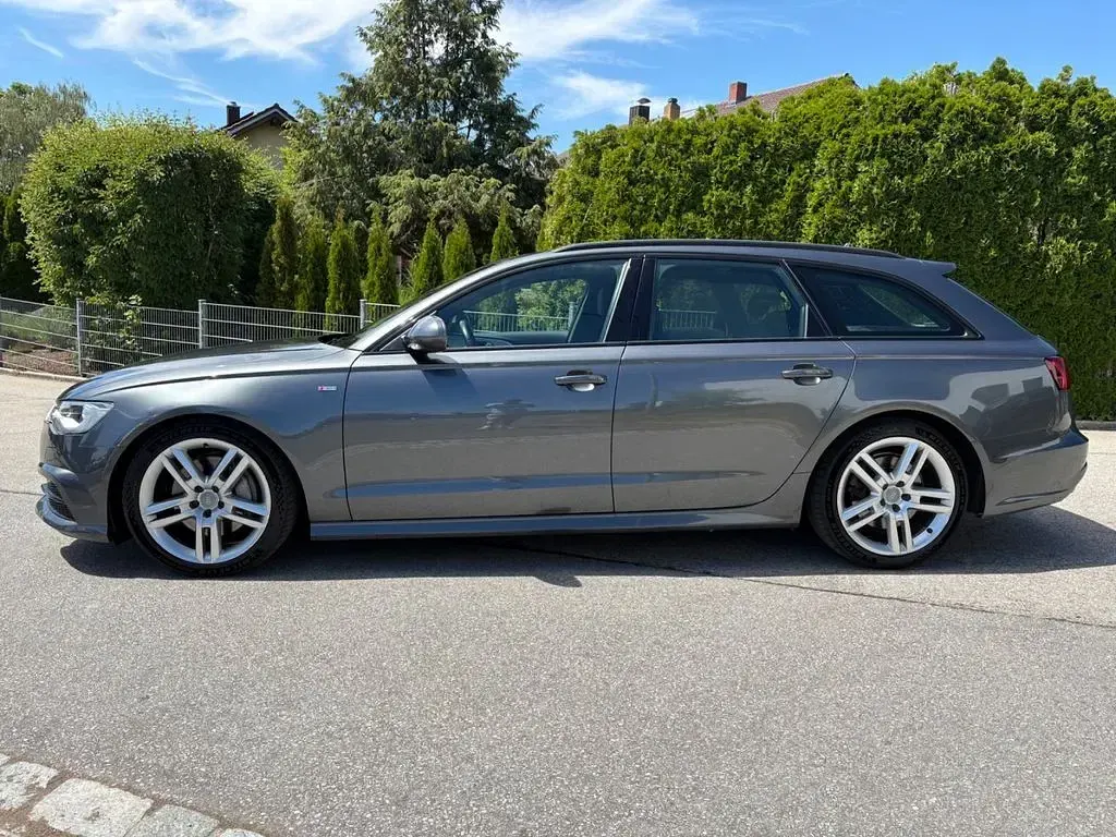 Gebraucht Audi A6 Sport 218 PS (160 kW) 2015 Grau Kombi