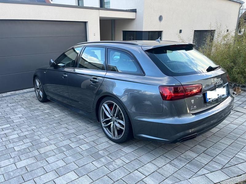Gebraucht Audi A6 Ambiente 326 PS (239 kW) 2017 Grau Kombi