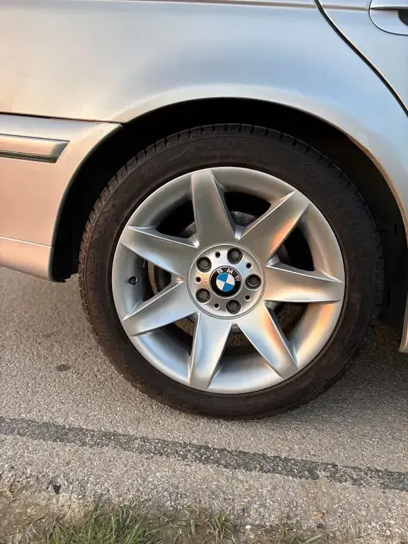 Gebraucht BMW 525 Exclusive 163 PS (119 kW) 2002 Silber Limousine