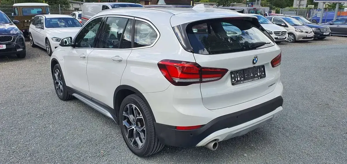 Gebraucht BMW X1 xLine 125 PS (91 kW) 2021 Mineralweiss metallic SUV