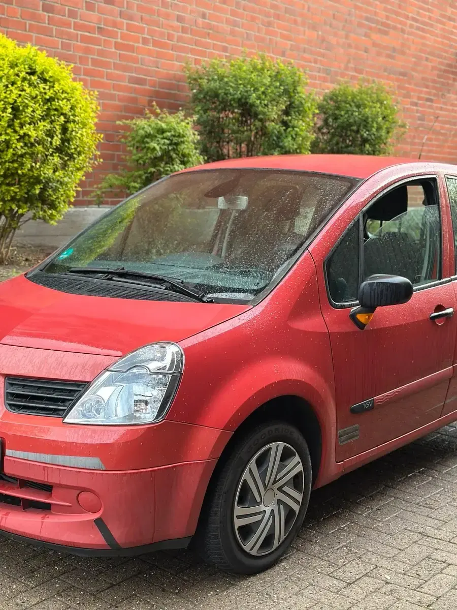 Second-hand Renault Modus 75 CP (55 kW) 2005 Roșu Monovolum