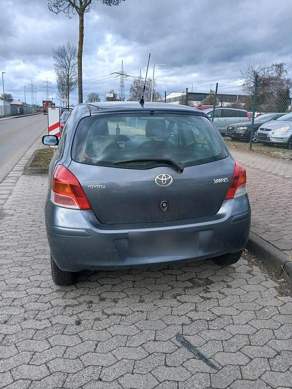 Gebraucht Toyota Yaris 2009 Grau Kleinwagen