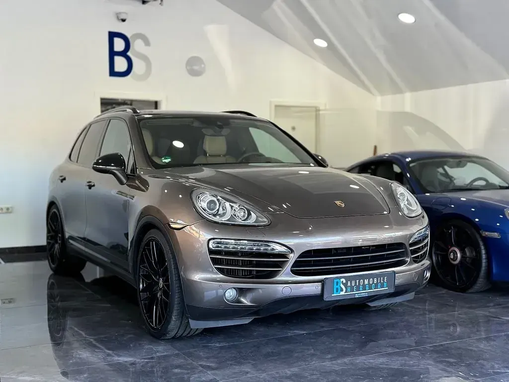 Gebraucht Porsche Cayenne 245 PS (180 kW) 2013 Braun SUV