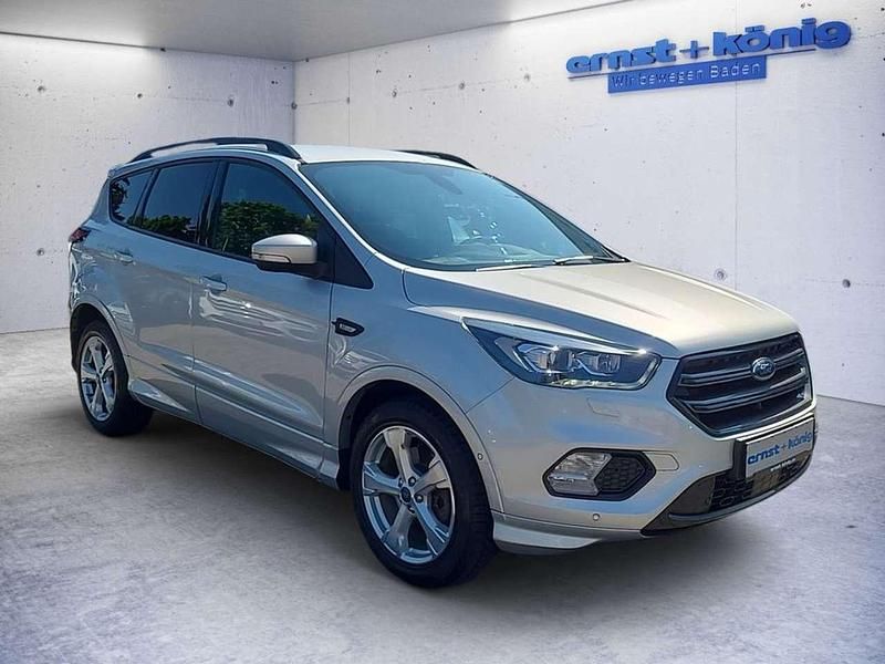 Gebraucht Ford Kuga ST-Line 175 PS (128 kW) 2019 Silber SUV