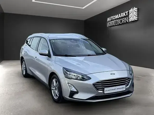 Gebraucht Ford Focus Cool & Connect 140 PS (102 kW) 2022 Silber Limousine